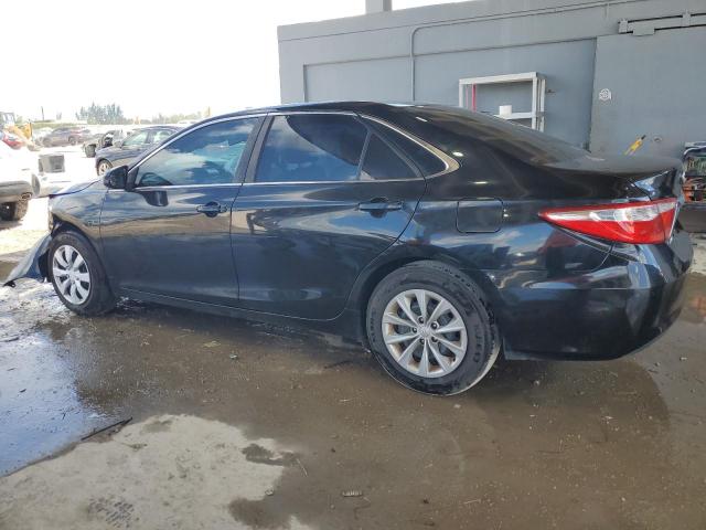 4T4BF1FK0GR546209 - 2016 TOYOTA CAMRY LE BLACK photo 2