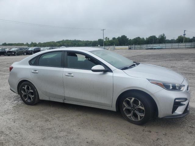 3KPF24AD1LE187354 - 2020 KIA FORTE FE 银色 照片 4