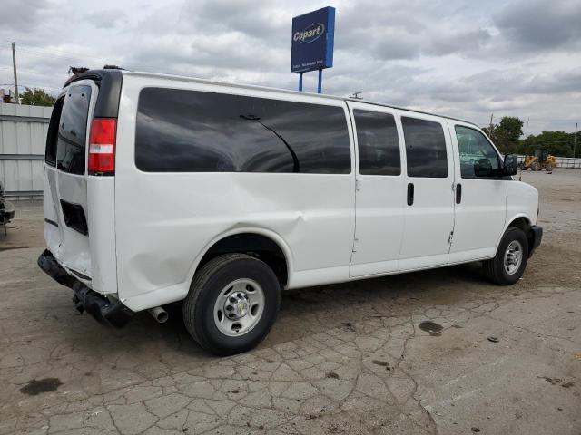 1GAZGNF73N1149405 - 2022 CHEVROLET EXPRESS G3 LS WHITE photo 3