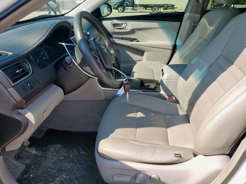 4T4BF1FK5FR504598 - 2015 TOYOTA CAMRY LE თეთრი ფოტო 7