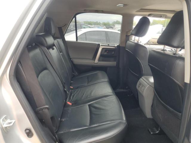 JTEBU5JR2C5110025 - 2012 TOYOTA 4RUNNER SR5 SILVER photo 11