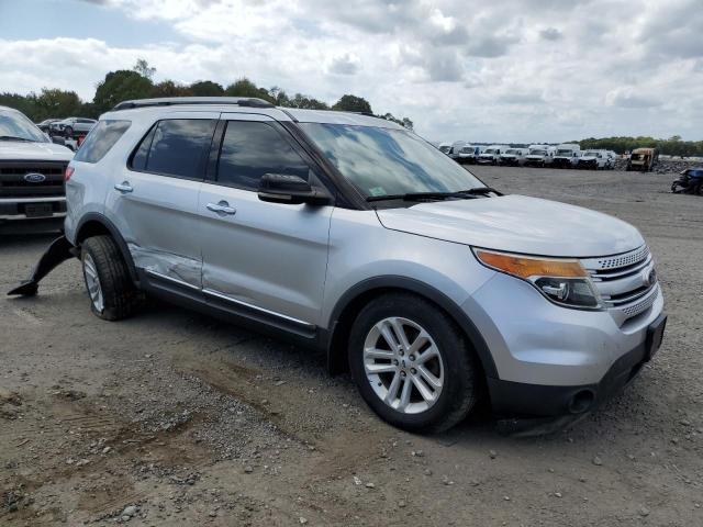 1FMHK8D83BGA04545 - 2011 FORD EXPLORER XLT فضي صورة 4