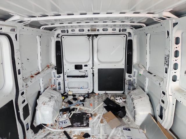 3C6TRVAG3JE108589 - 2018 RAM PROMASTER 1500 STANDARD Белый фото 10