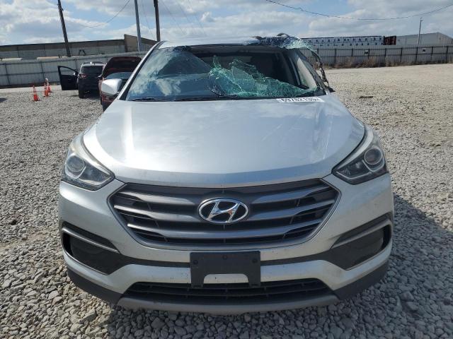 5XYZTDLB7HG493085 - 2017 HYUNDAI SANTA FE S SILVER photo 5
