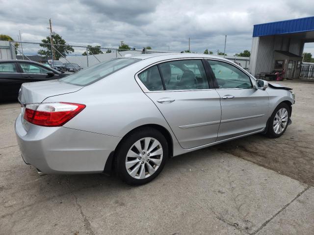 1HGCR3F82FA009983 - 2015 HONDA ACCORD EXL SILVER photo 3