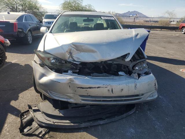 4T1BE32K74U814649 - 2004 TOYOTA CAMRY LE 银色 照片 5