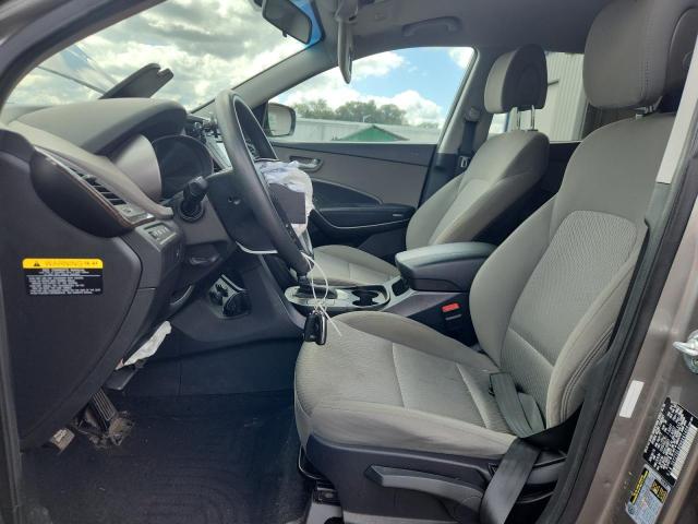 5XYZTDLB0HG441409 - 2017 HYUNDAI SANTA FE S GRAY photo 7