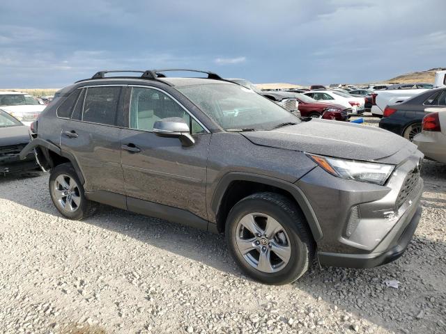 2T3P1RFV2NC291432 - 2022 TOYOTA RAV4 XLE Gümüş foto 4