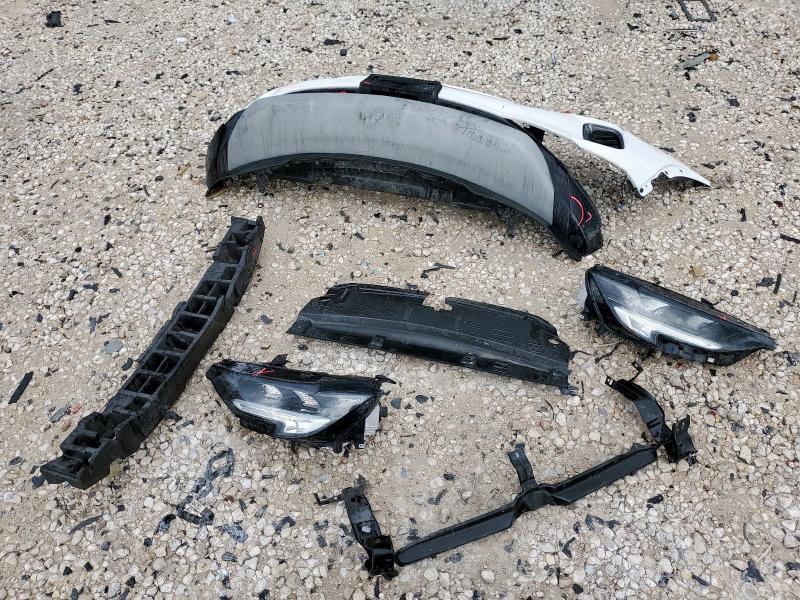 LRBAZLR45MD191431 - 2021 BUICK ENVISION PREFERRED WHITE photo 13