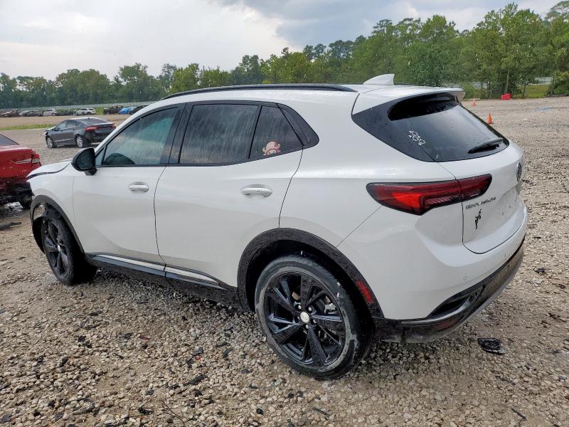 LRBAZLR45MD191431 - 2021 BUICK ENVISION PREFERRED WHITE photo 2