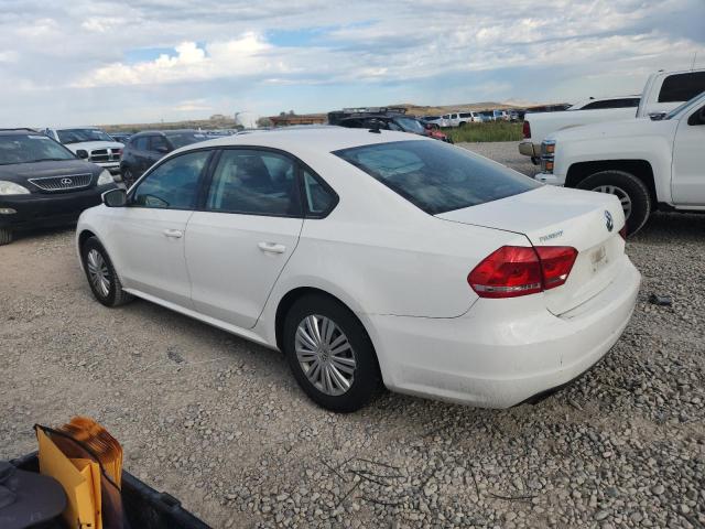1VWAS7A33FC038696 - 2015 VOLKSWAGEN PASSAT S WHITE photo 2