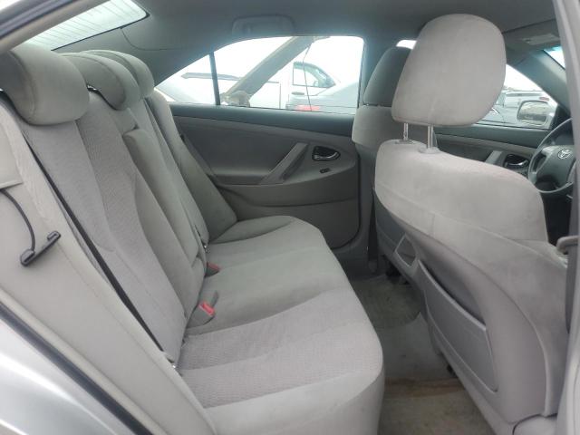 4T4BF3EK3AR071725 - 2010 TOYOTA CAMRY BASE ვერცხლისფერი ფოტო 10