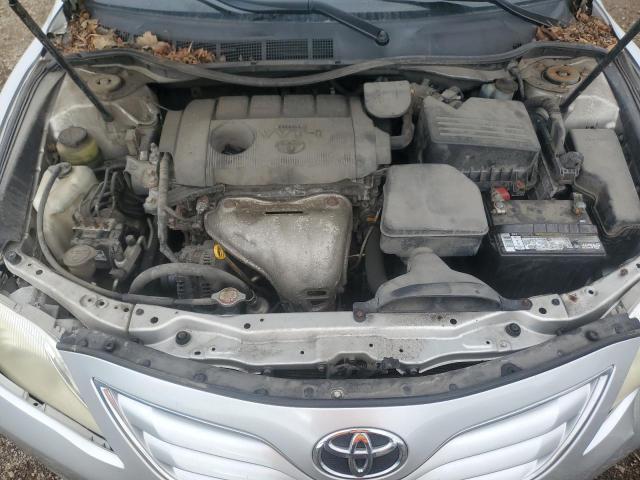 4T4BF3EK3AR071725 - 2010 TOYOTA CAMRY BASE ვერცხლისფერი ფოტო 11