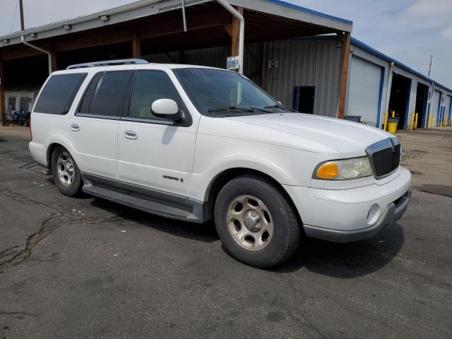 5LMEU27R01LJ31190 - 2001 LINCOLN NAVIGATOR WHITE photo 4