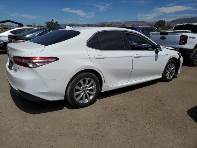 4T1B31HK9KU006785 - 2019 TOYOTA CAMRY LE WHITE photo 3