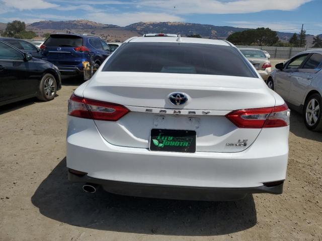 4T1B31HK9KU006785 - 2019 TOYOTA CAMRY LE WHITE photo 6