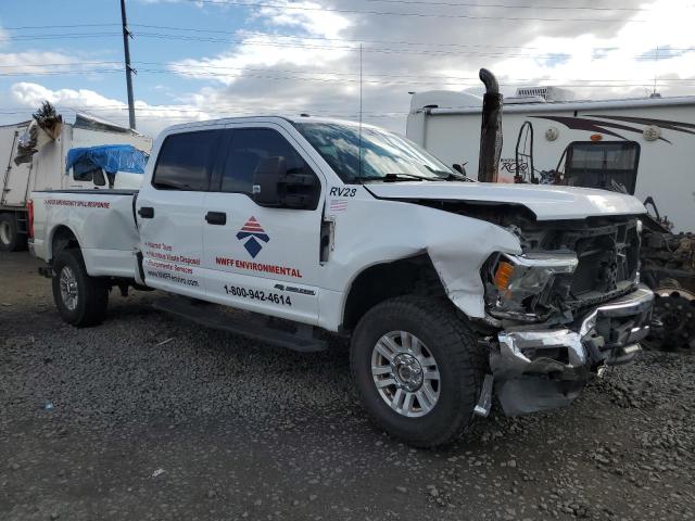 1FT7W2BT9HEC63957 - 2017 FORD F250 SUPER DUTY WHITE photo 4