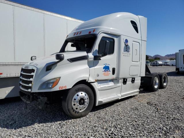 3AKJHHDR6JSJL3878 - 2018 FREIGHTLINER CASCADIA 1 أبيض صورة 2