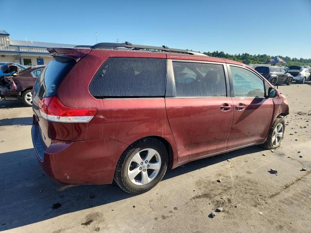 5TDKK3DC9CS279054 - 2012 TOYOTA SIENNA LE RED photo 3