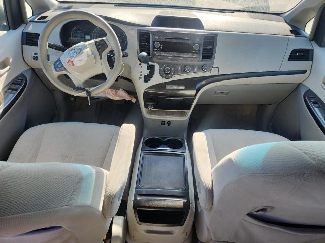 5TDKK3DC9CS279054 - 2012 TOYOTA SIENNA LE RED photo 8