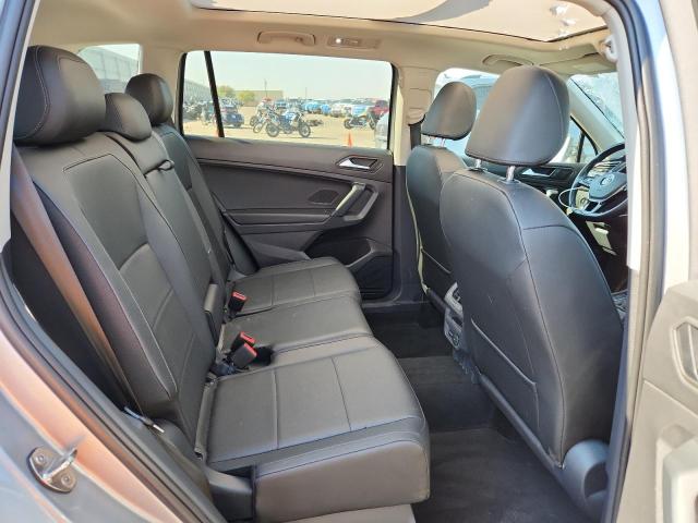3VV2B7AX0KM102987 - 2019 VOLKSWAGEN TIGUAN SE Srebrny zdjęcie 11