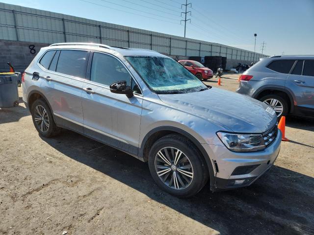 3VV2B7AX0KM102987 - 2019 VOLKSWAGEN TIGUAN SE Srebrny zdjęcie 4