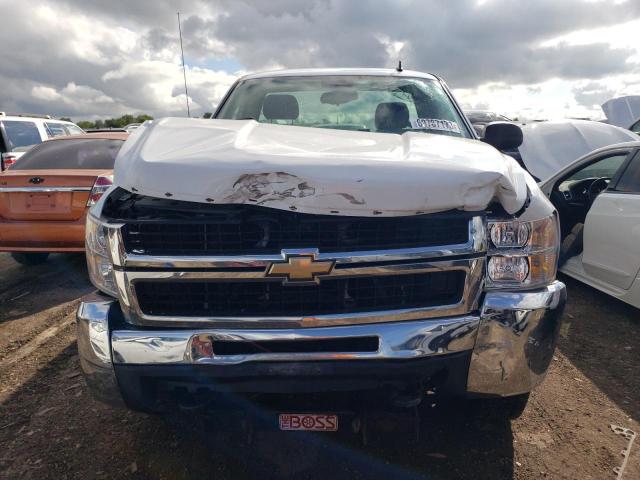 1GCHK44K59E104130 - 2009 CHEVROLET SILVERADO K2500 HEAVY DUTY WHITE photo 5