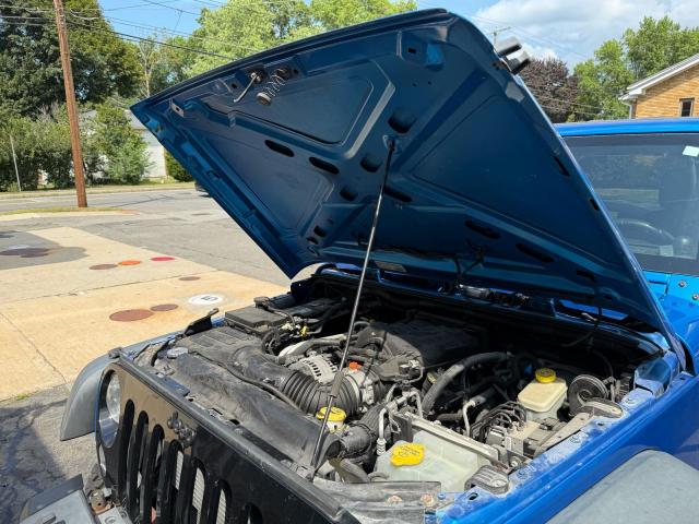 1C4AJWAG3EL324615 - 2014 JEEP WRANGLER SPORT BLUE photo 9