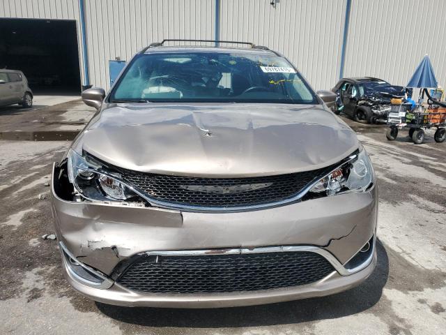 2C4RC1BG5HR704842 - 2017 CHRYSLER PACIFICA TOURING L TAN photo 5