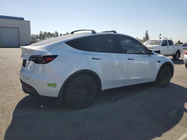 7SAYGDEE6PA102361 - 2023 TESLA MODEL Y WHITE photo 3