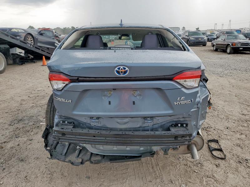 JTDBCMFE4RJ028546 - 2024 TOYOTA COROLLA LE 蓝色 照片 6