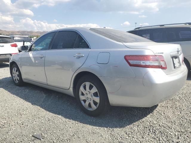 4T4BF3EK1AR083114 - 2010 TOYOTA CAMRY BASE SILVER photo 2