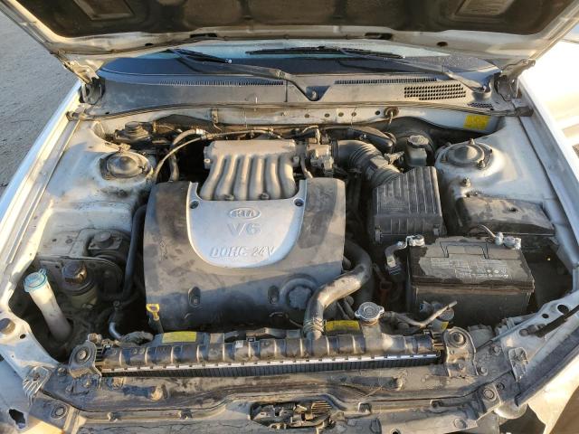 KNAGD128325099279 - 2002 KIA OPTIMA MAGENTIS SILVER photo 11