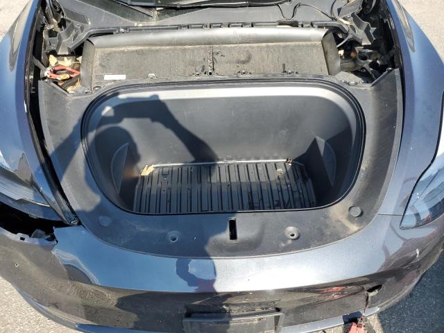 7SAYGDEFXRA263288 - 2024 TESLA MODEL Y GRAY photo 12