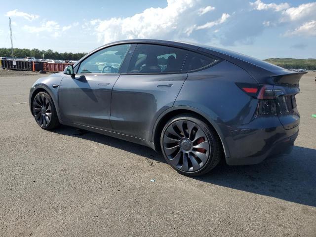 7SAYGDEFXRA263288 - 2024 TESLA MODEL Y GRAY photo 2