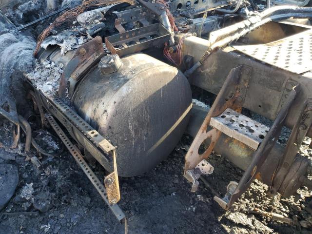 1FUJGLD5XGLGU2348 - 2016 FREIGHTLINER CASCADIA 1 Kırmızı fotoğraf 10