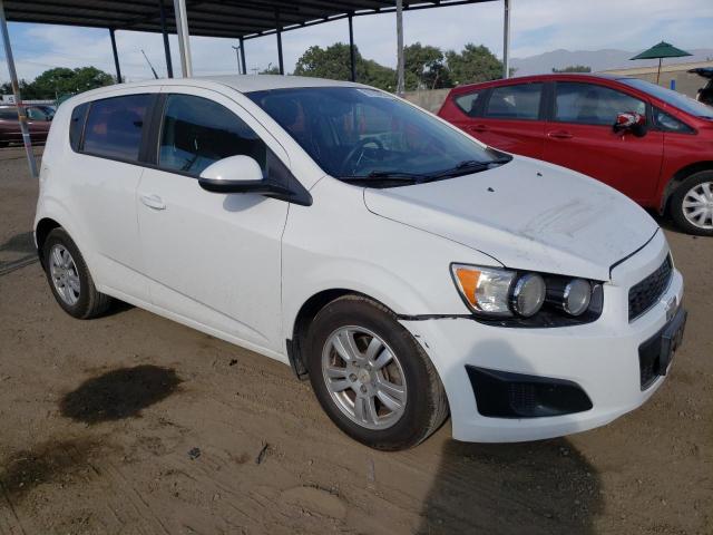 1G1JA6SH6C4173843 - 2012 CHEVROLET SONIC LS WHITE photo 4