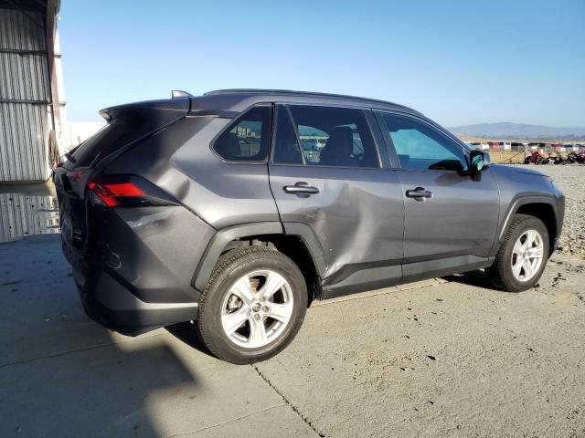 2T3P1RFV2MW211138 - 2021 TOYOTA RAV4 XLE GRAY photo 3