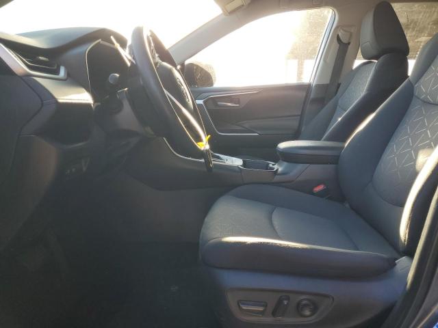 2T3P1RFV2MW211138 - 2021 TOYOTA RAV4 XLE GRAY photo 7