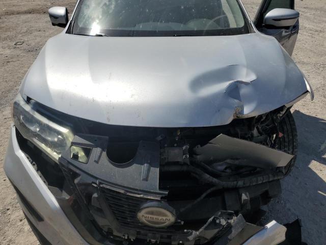 JN8AT2MT3JW467802 - 2018 NISSAN ROGUE S فضي صورة 12