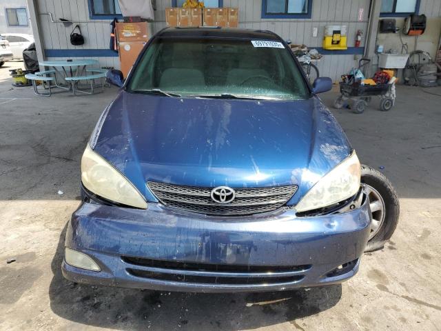 4T1BE32K43U238484 - 2003 TOYOTA CAMRY LE BLUE photo 5