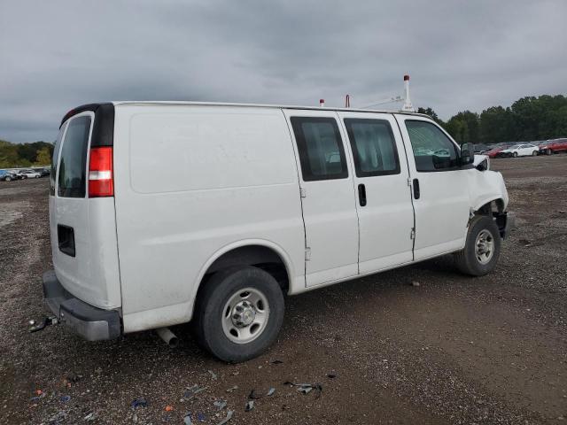 1GCWGAFP7N1185021 - 2022 CHEVROLET EXPRESS G2 WHITE photo 3