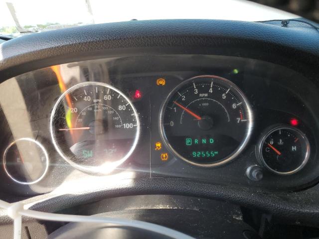 1C4HJWDG2GL346148 - 2016 JEEP WRANGLER U SPORT SILVER photo 9