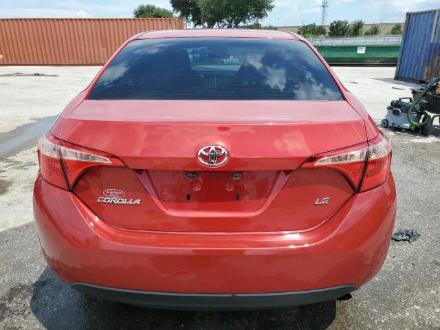 5YFBURHE1JP766957 - 2018 TOYOTA COROLLA L RED photo 6