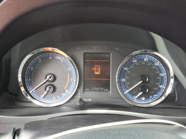 5YFBURHE1JP766957 - 2018 TOYOTA COROLLA L RED photo 9