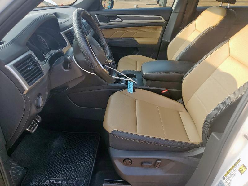 1V2RE2CAXMC231645 - 2021 VOLKSWAGEN ATLAS CROS SE Білий фото 7