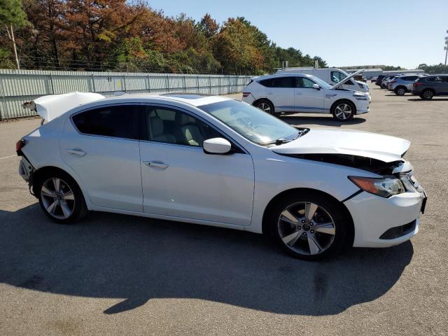 19VDE1F52DE015908 - 2013 ACURA ILX 20 PREMIUM WHITE photo 4