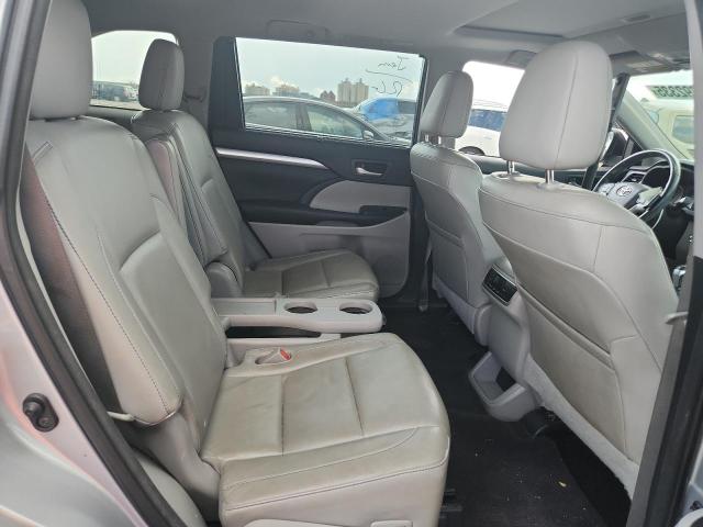 5TDKKRFH4FS091526 - 2015 TOYOTA HIGHLANDER XLE Արծաթագույն լուսանկար 10