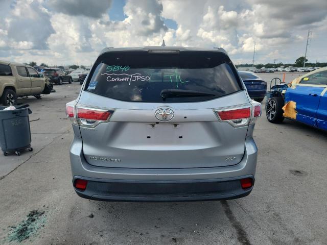 5TDKKRFH4FS091526 - 2015 TOYOTA HIGHLANDER XLE Արծաթագույն լուսանկար 6