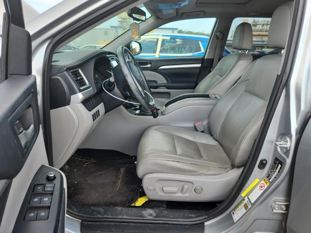 5TDKKRFH4FS091526 - 2015 TOYOTA HIGHLANDER XLE Արծաթագույն լուսանկար 7